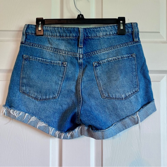 Kancan Porsha High Rise Button Fly Distressed Denim Shorts Medium Blue Sz 9/28 - Picture 3 of 9